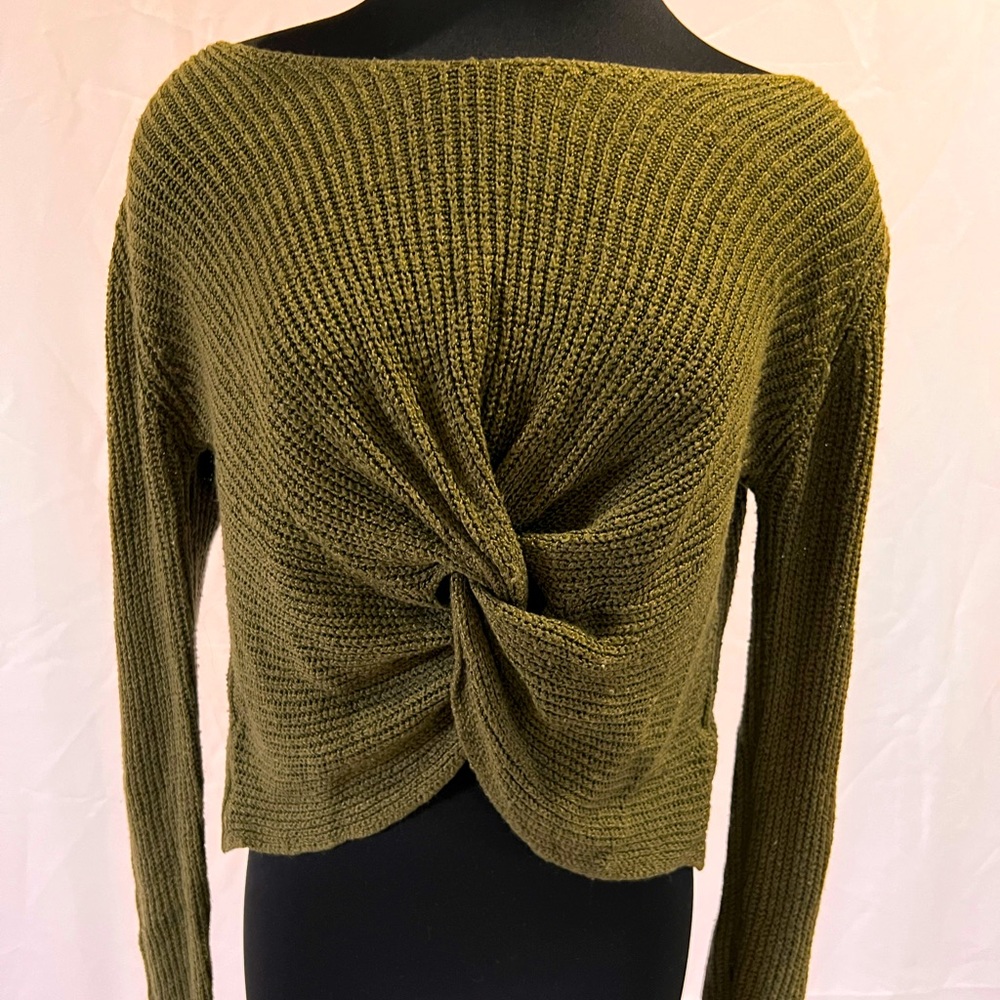 Long sleeve crop top